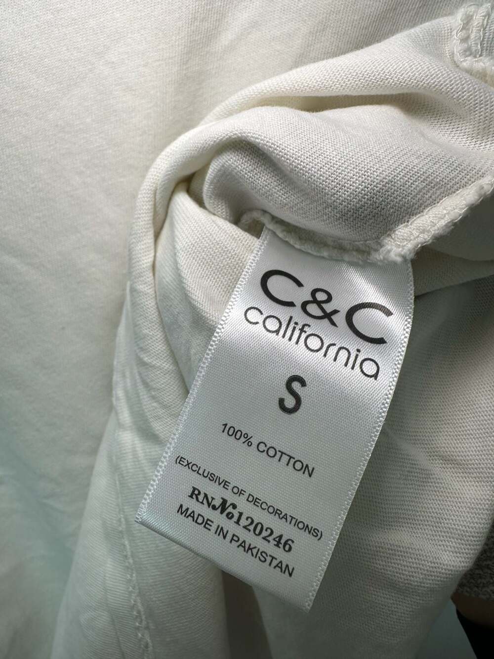 C&C California Sunwashed Malibu Flower Market Graphic T-Shirt - Picture 3 of 6